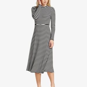Who What Wear MIDI dress with long sleeves!